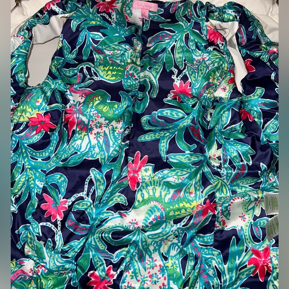 Lilly Pulitzer Women’s White Full Zip Down Puffer Vest Size Medium - Picture 3 of 4